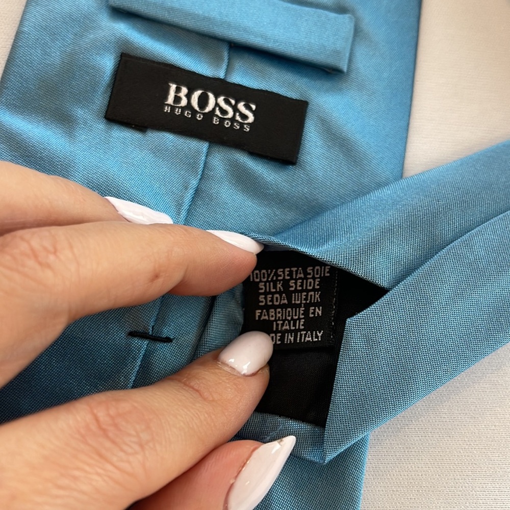 BOSS SILK HUGO BOSS LIGHT BLUE TIE ELEGANT BUSINESS SUIT TIE SILK LUXURY PARTY